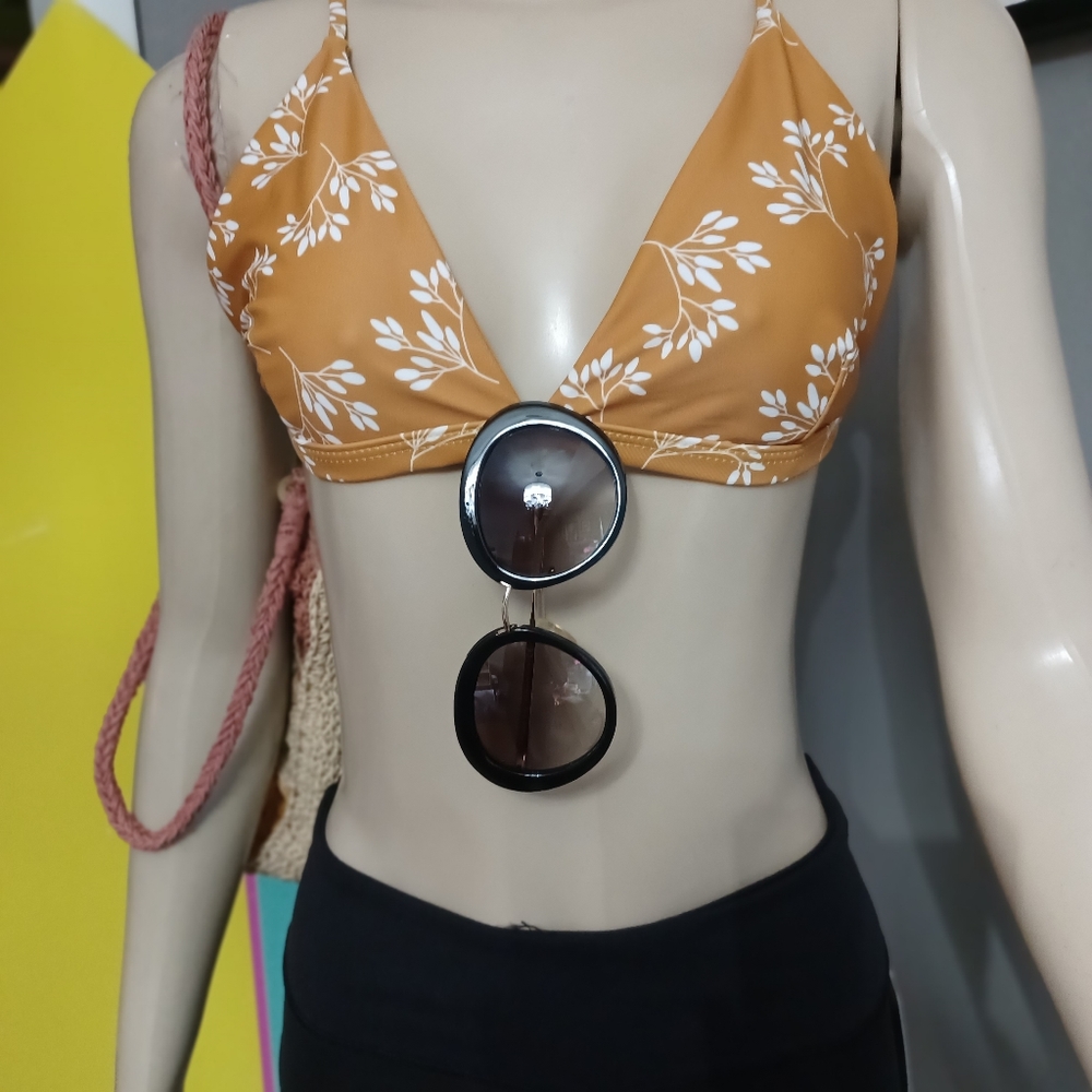 ZAFUL New with Tags Bikini Top